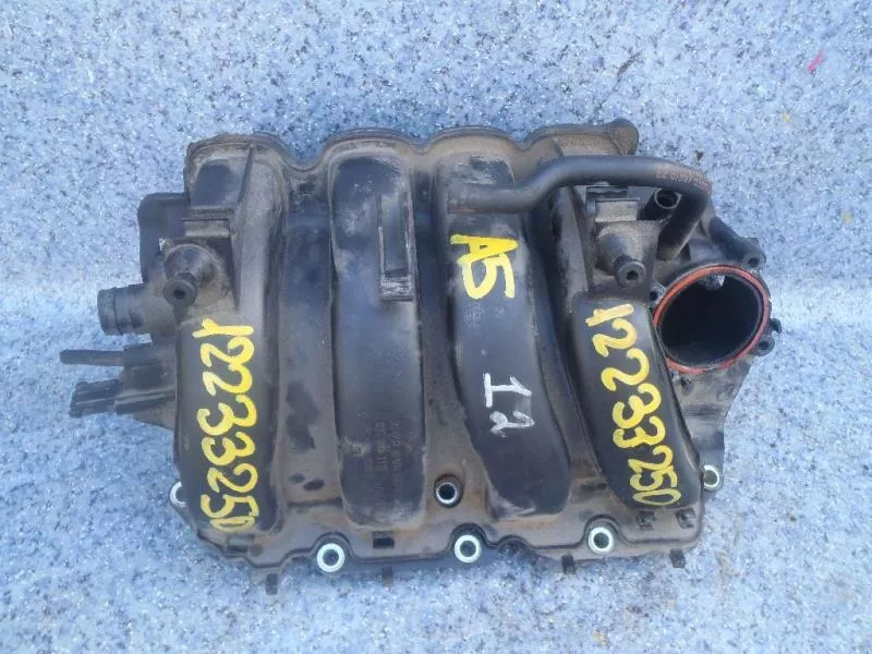 Впускной коллектор ST299190 Впускной коллектор ST299190