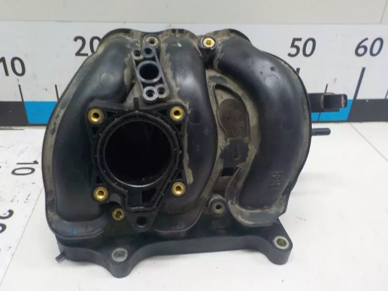 Впускной коллектор ST298484 Впускной коллектор ST298484