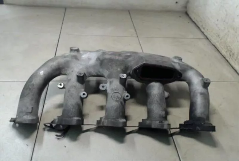 Впускной коллектор ST301742