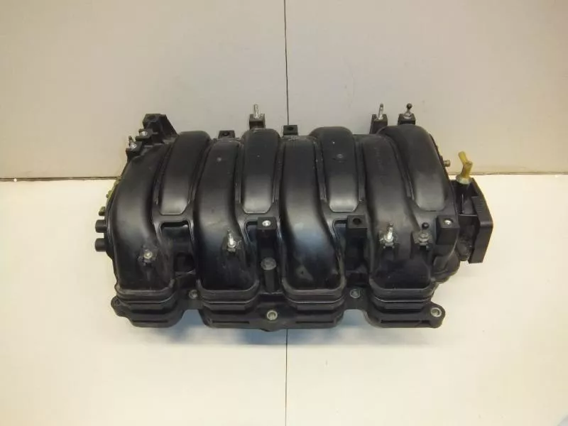 Впускной коллектор ST302770 Впускной коллектор ST302770