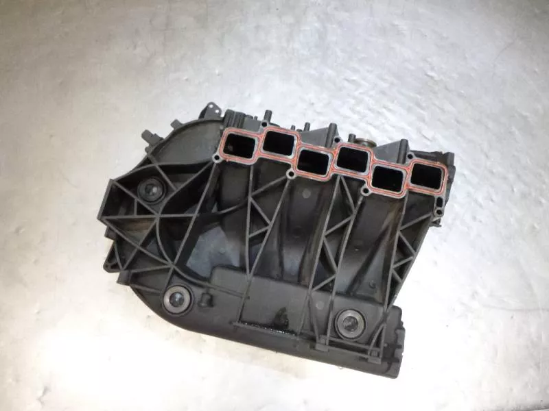 Впускной коллектор ST303009