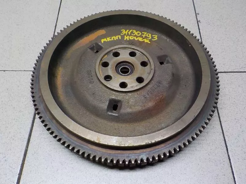 Маховик двигателя BS266634
