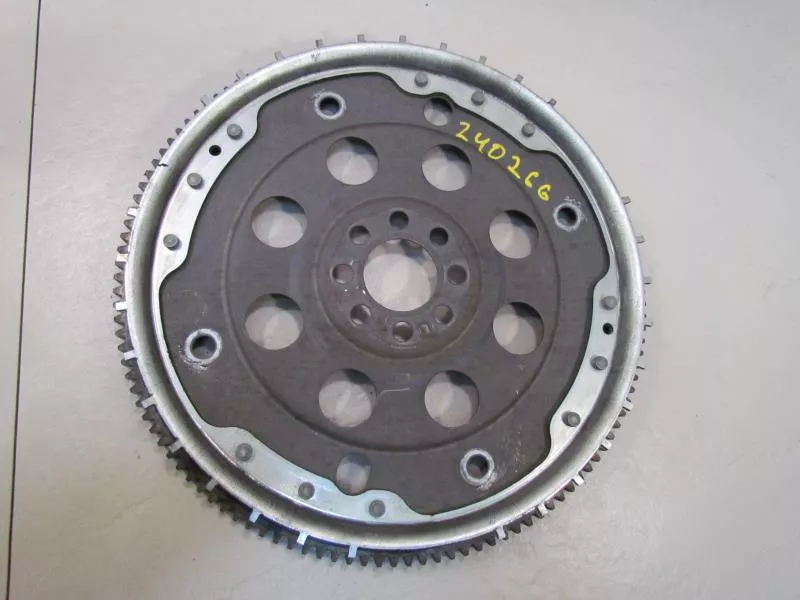 Маховик двигателя BS266945