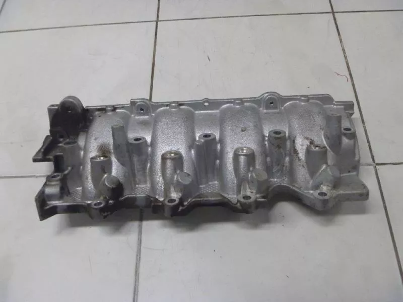 Впускной коллектор ST298695 Впускной коллектор ST298695