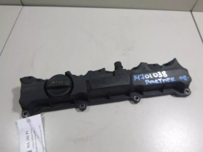 Клапанная крышка ГБЦ BS69339 Клапанная крышка ГБЦ BS69339