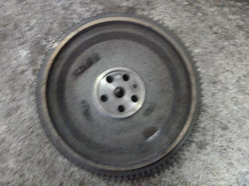 Маховик двигателя BS263390