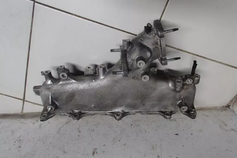 Впускной коллектор ST302554