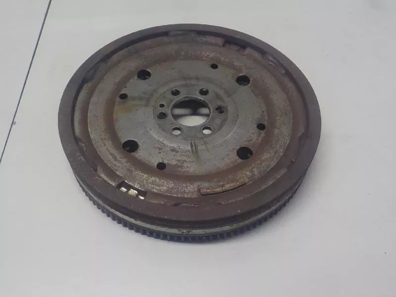 Маховик двигателя BS267726