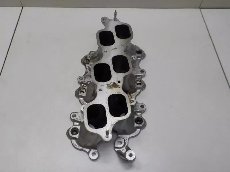 Впускной коллектор ST299758 Впускной коллектор ST299758