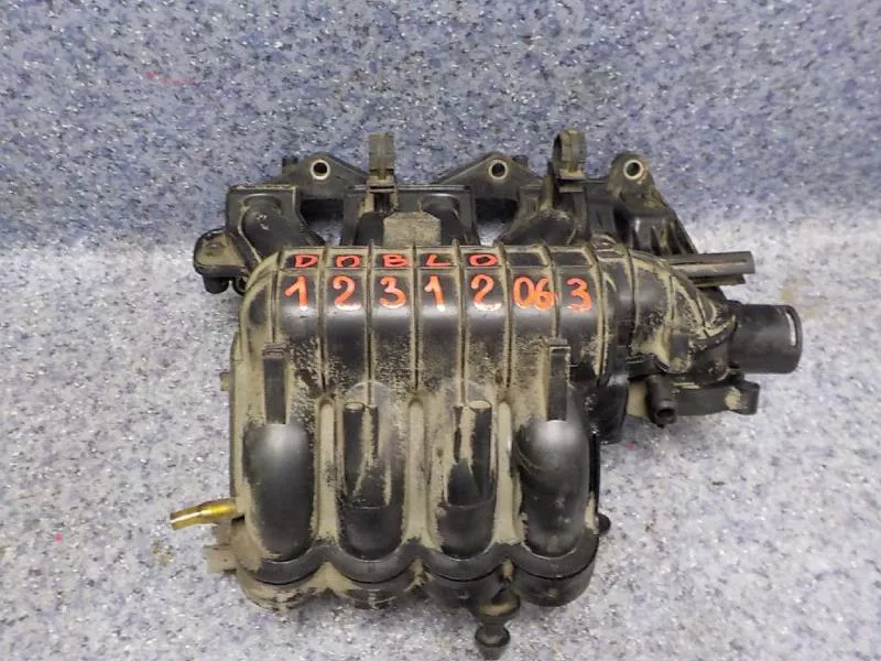 Впускной коллектор ST301823