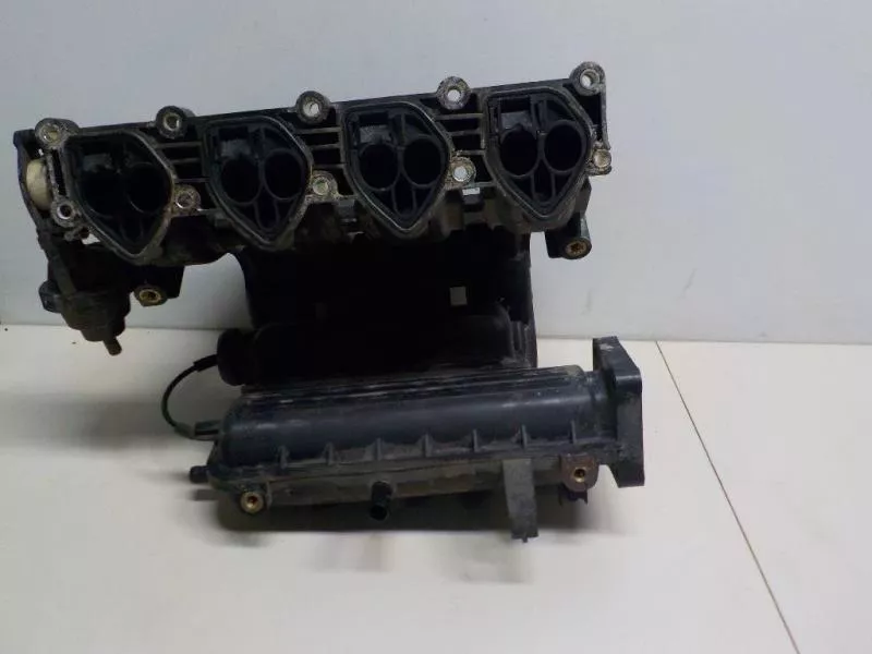 Впускной коллектор ST300480