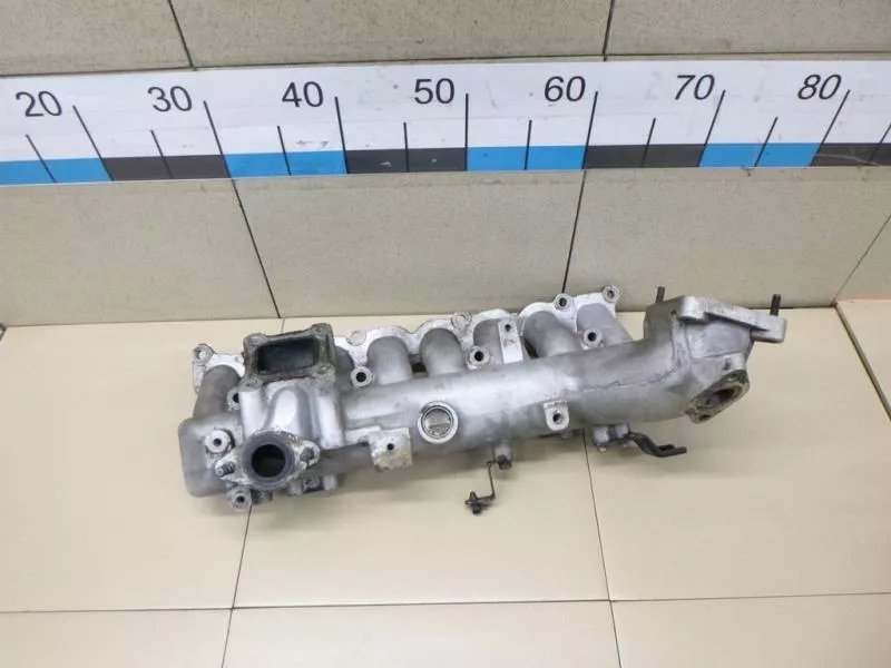 Впускной коллектор ST298233 Впускной коллектор ST298233