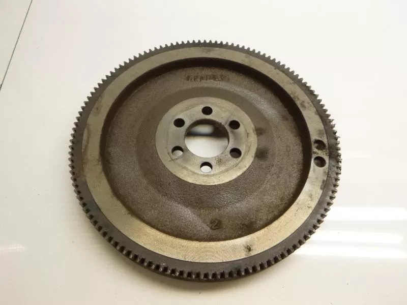 Маховик двигателя BS263954