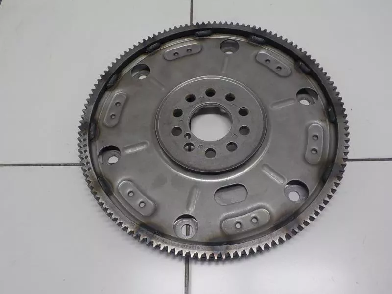 Маховик двигателя BS266249