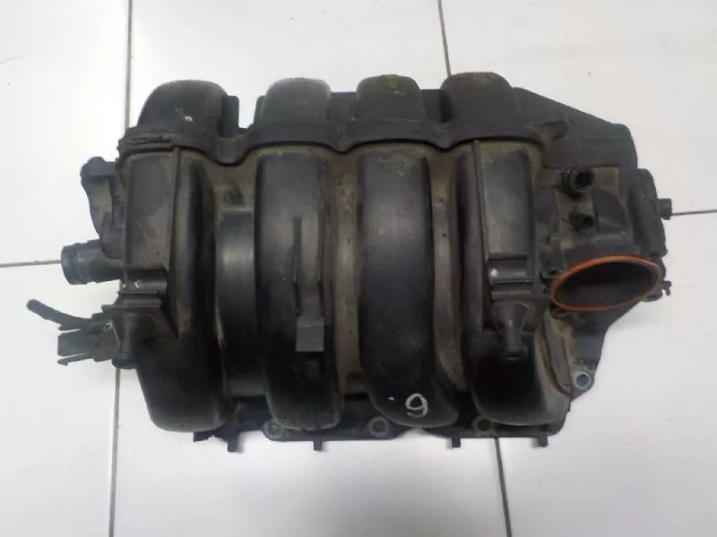 Впускной коллектор ST299187 Впускной коллектор ST299187