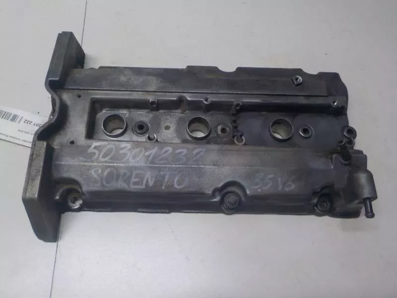 Клапанная крышка ГБЦ BS68484