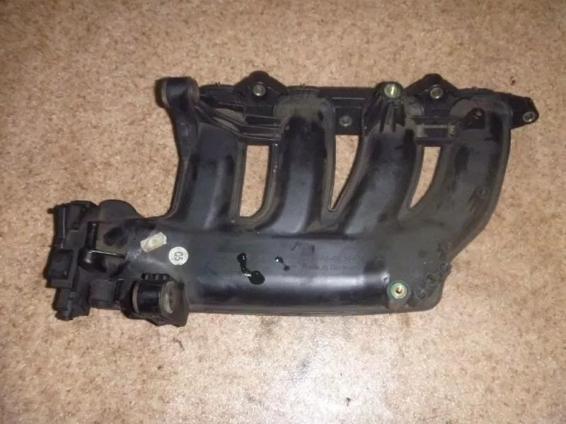 Впускной коллектор ST300249