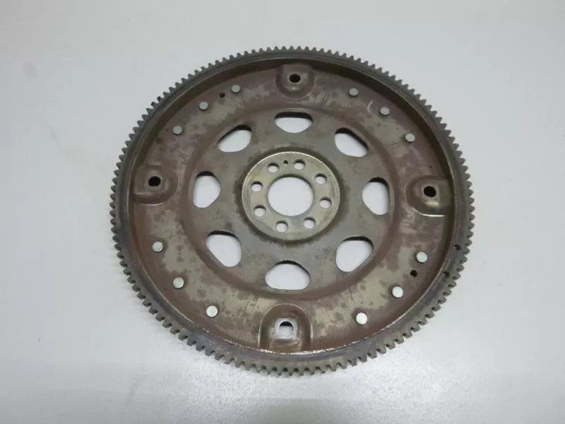 Маховик двигателя BS266211