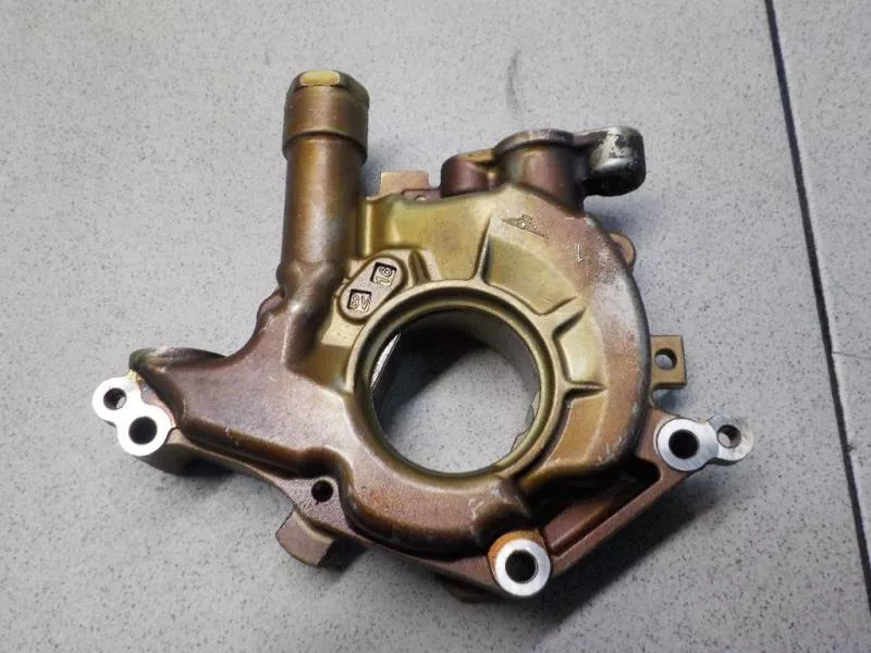 Масляный насос BS251984 Масляный насос BS251984