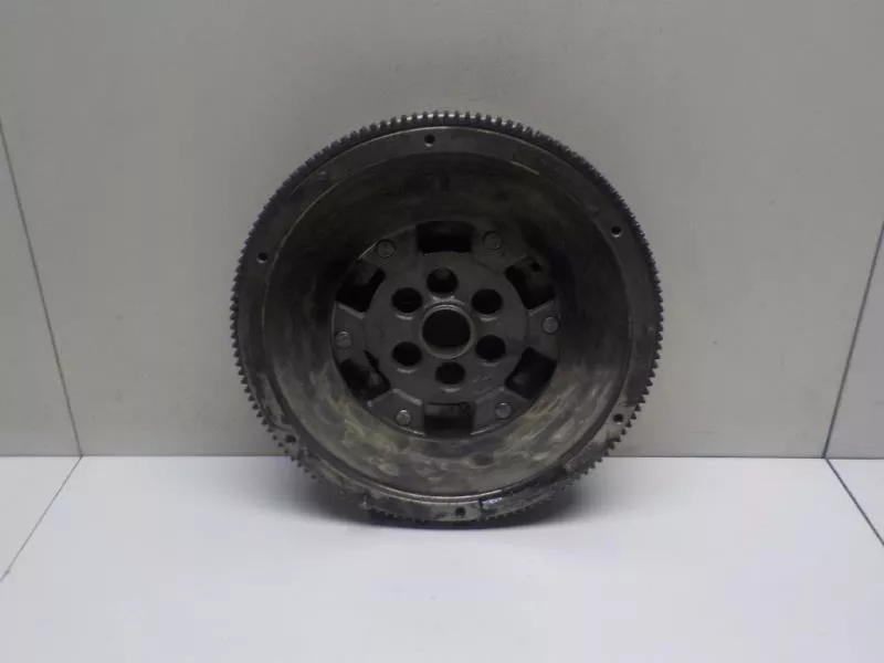 Маховик двигателя BS267642