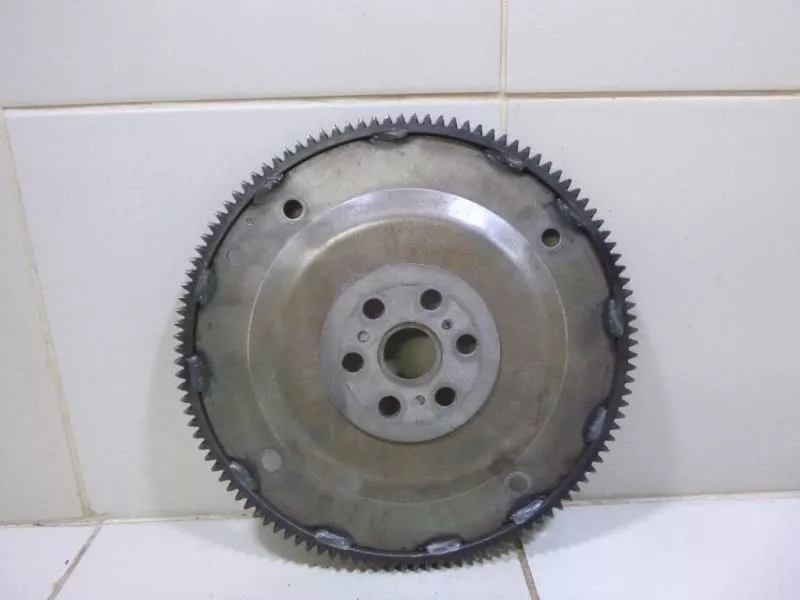 Маховик двигателя BS265720