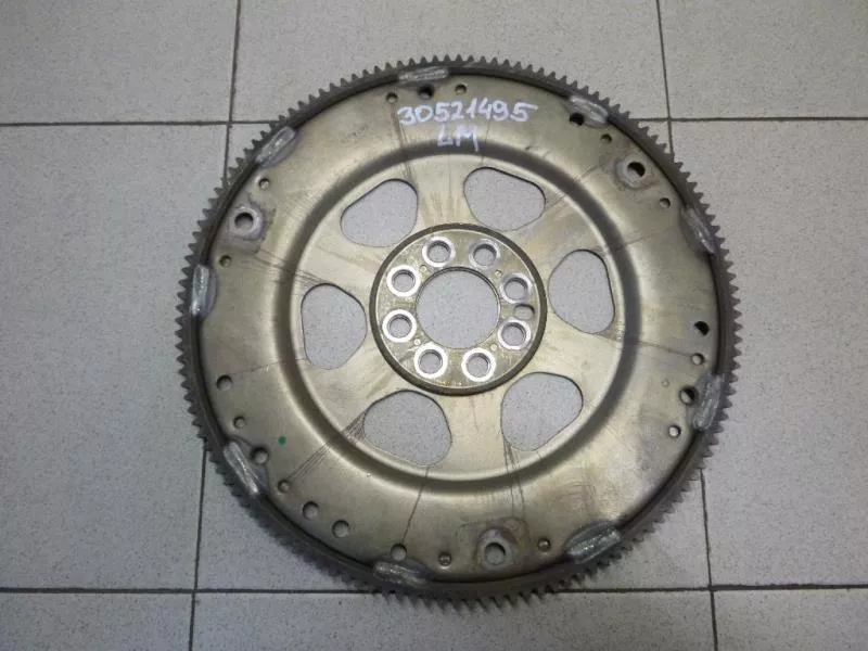 Маховик двигателя BS263521