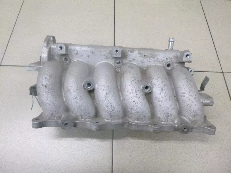 Впускной коллектор ST299136 Впускной коллектор ST299136