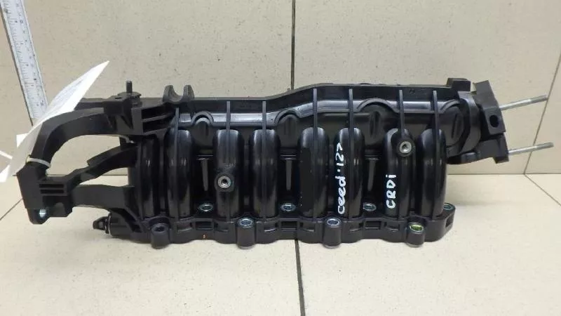 Впускной коллектор ST302899 Впускной коллектор ST302899