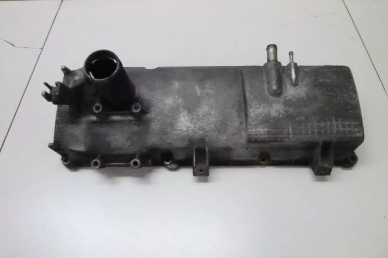 Клапанная крышка ГБЦ BS68888 Клапанная крышка ГБЦ BS68888