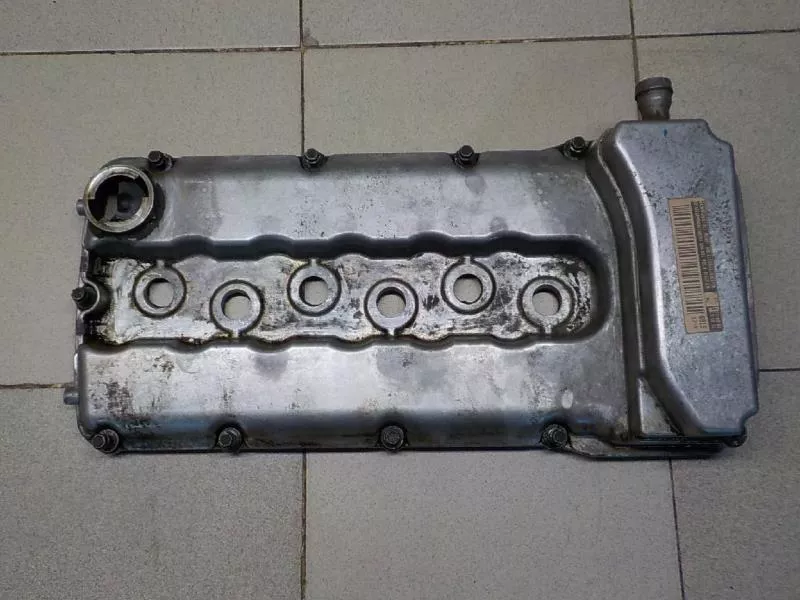 Клапанная крышка ГБЦ BS68378 Клапанная крышка ГБЦ BS68378