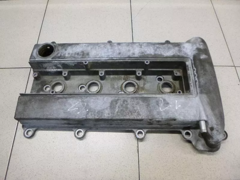 Клапанная крышка ГБЦ BS68289 Клапанная крышка ГБЦ BS68289