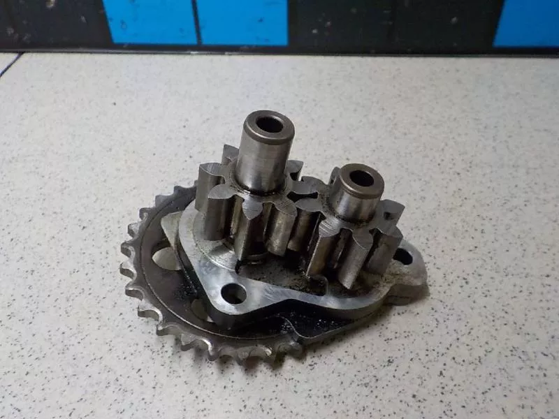 Масляный насос BS252183