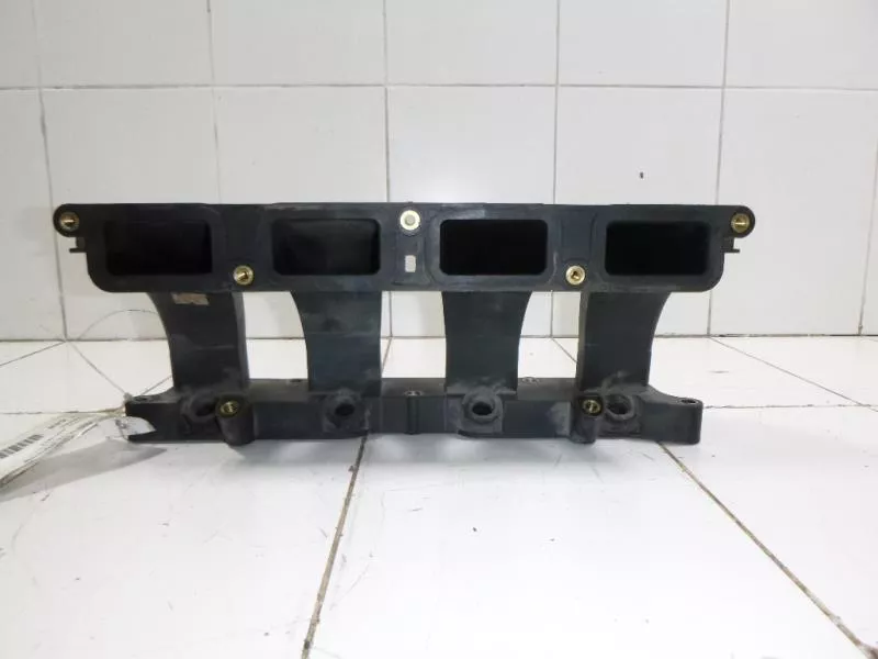 Впускной коллектор ST301028