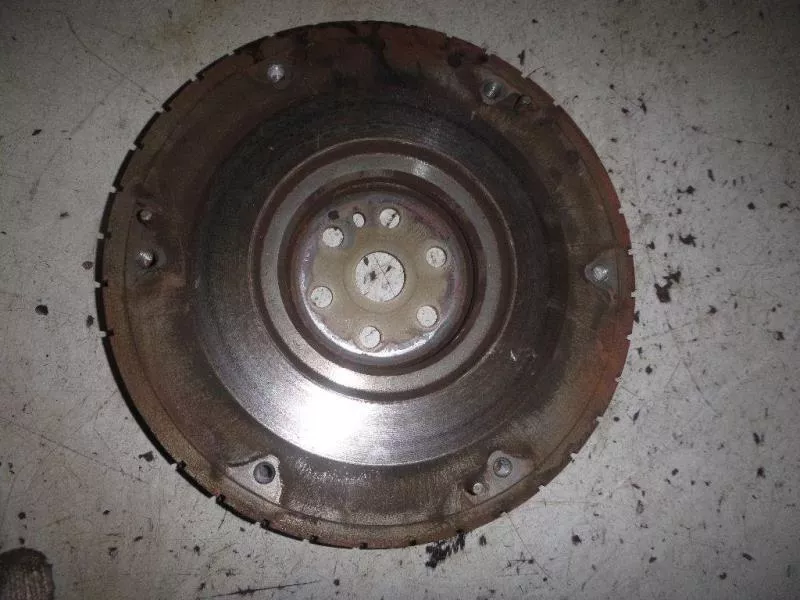 Маховик двигателя BS263486