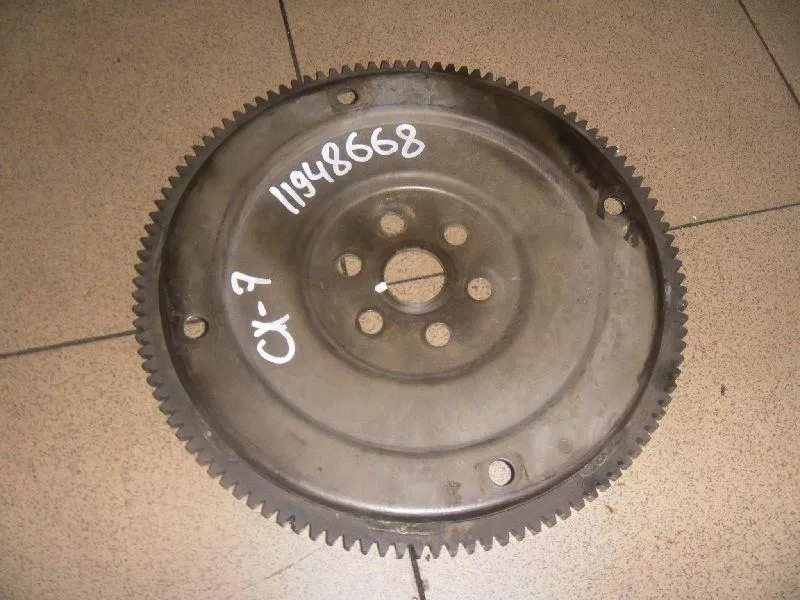 Маховик двигателя BS265278