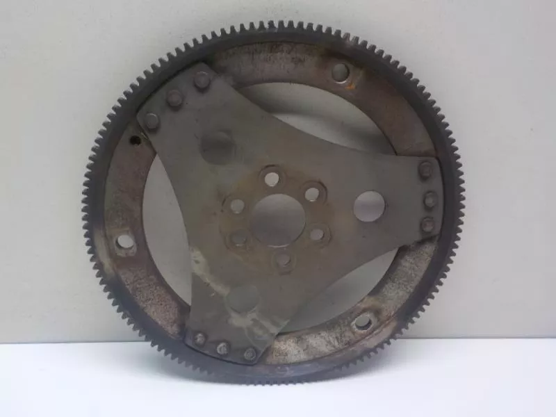 Маховик двигателя BS266163