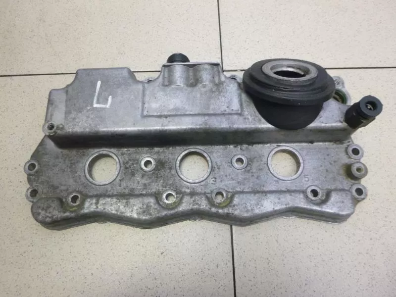 Клапанная крышка ГБЦ BS68964 Клапанная крышка ГБЦ BS68964