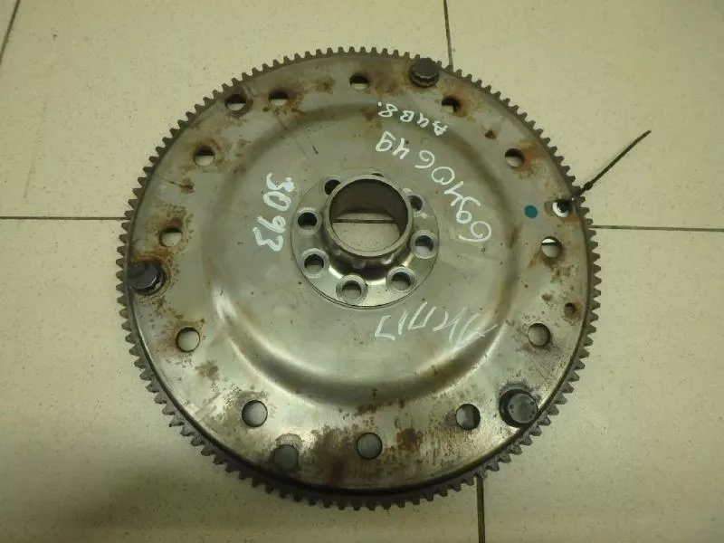 Маховик двигателя BS264347