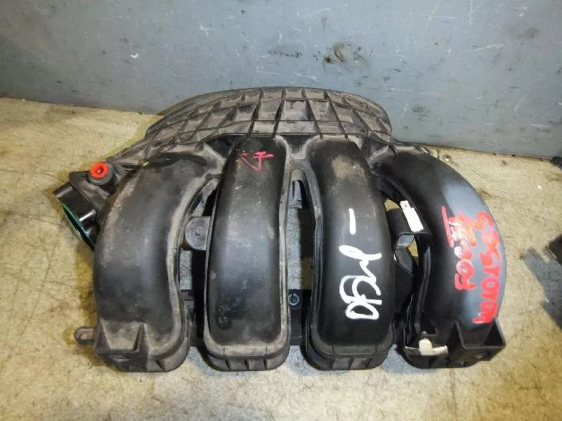 Впускной коллектор ST302039 Впускной коллектор ST302039