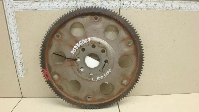 Маховик двигателя BS267071