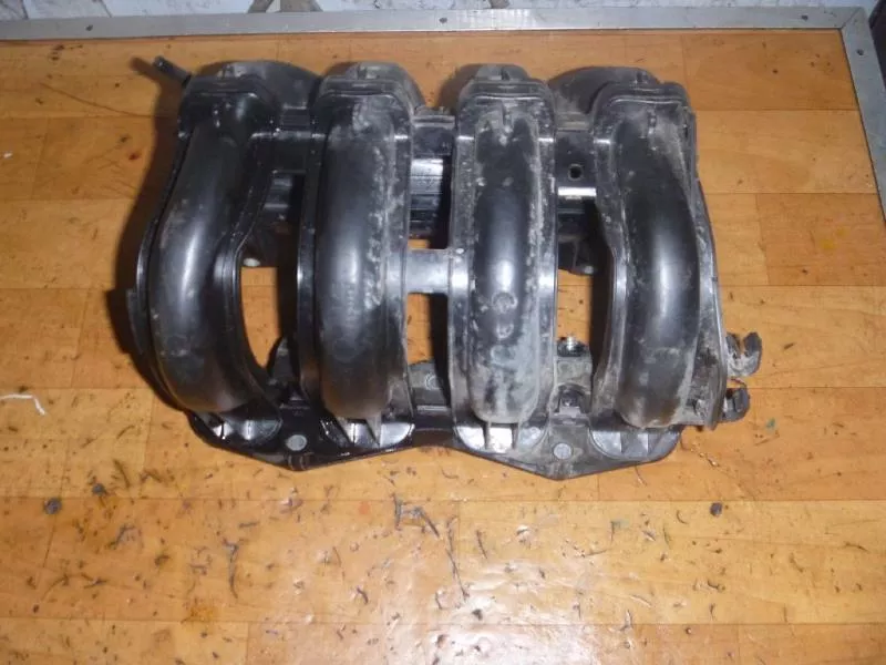 Впускной коллектор ST298019