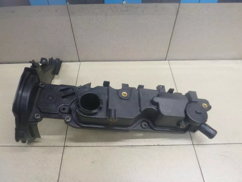 Клапанная крышка ГБЦ BS69663