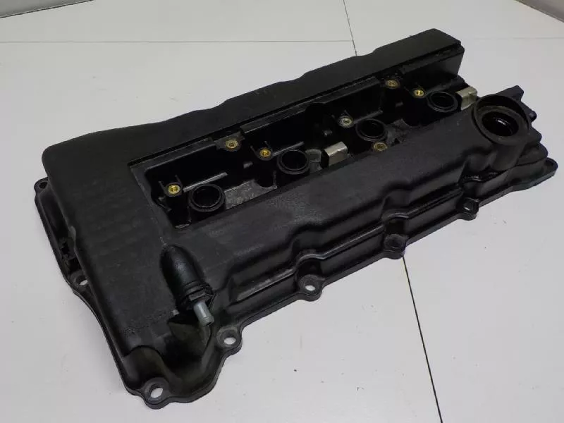 Клапанная крышка ГБЦ BS68798 Клапанная крышка ГБЦ BS68798