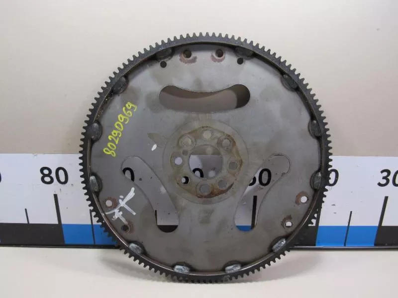 Маховик двигателя BS265911