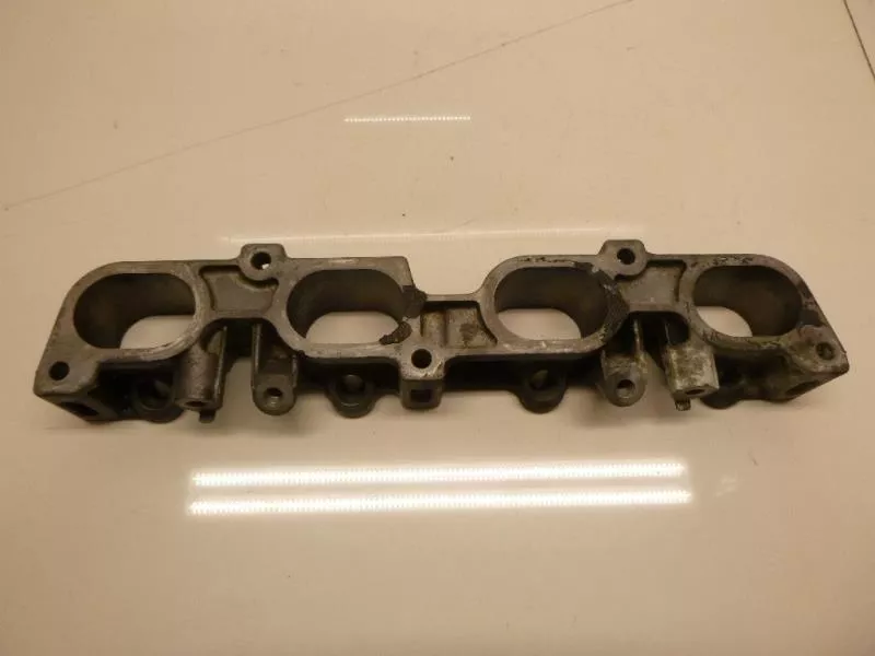 Впускной коллектор ST298252 Впускной коллектор ST298252