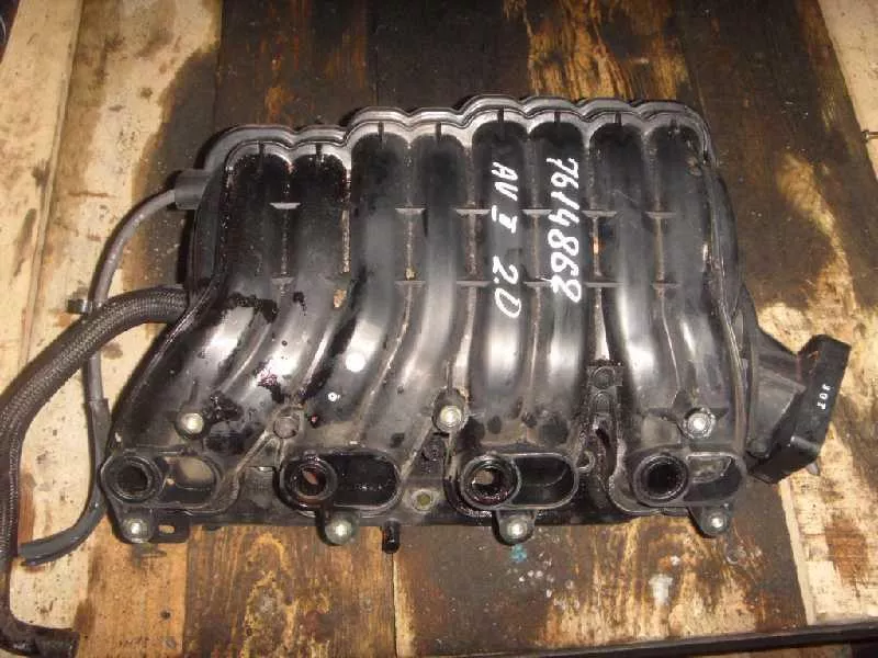 Впускной коллектор ST300889 Впускной коллектор ST300889