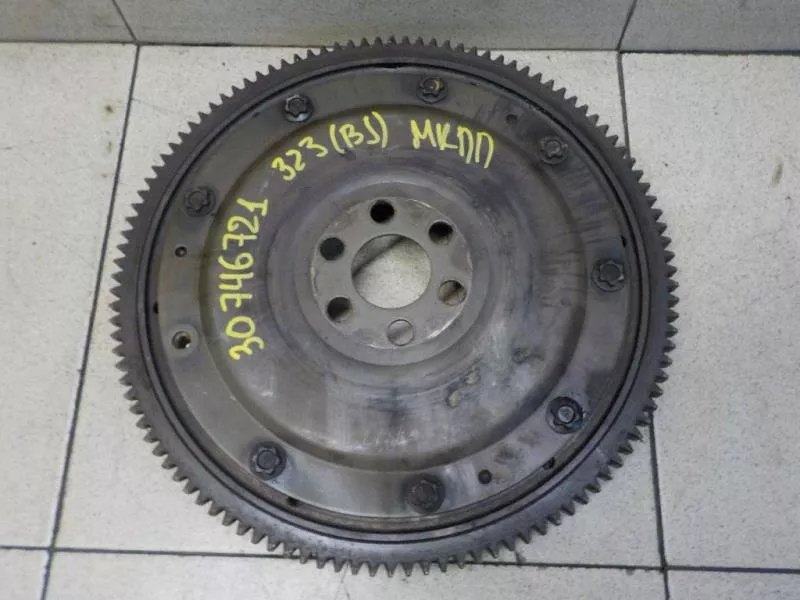 Маховик двигателя BS264766