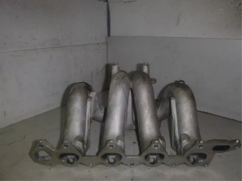 Впускной коллектор ST300086 Впускной коллектор ST300086