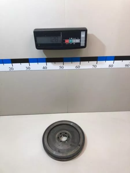 Маховик двигателя BS263953