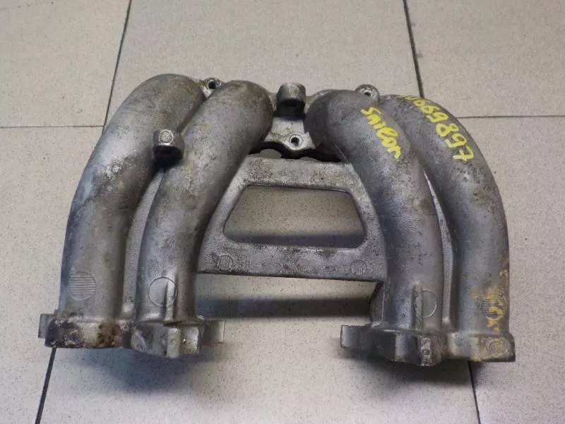 Впускной коллектор ST301336 Впускной коллектор ST301336